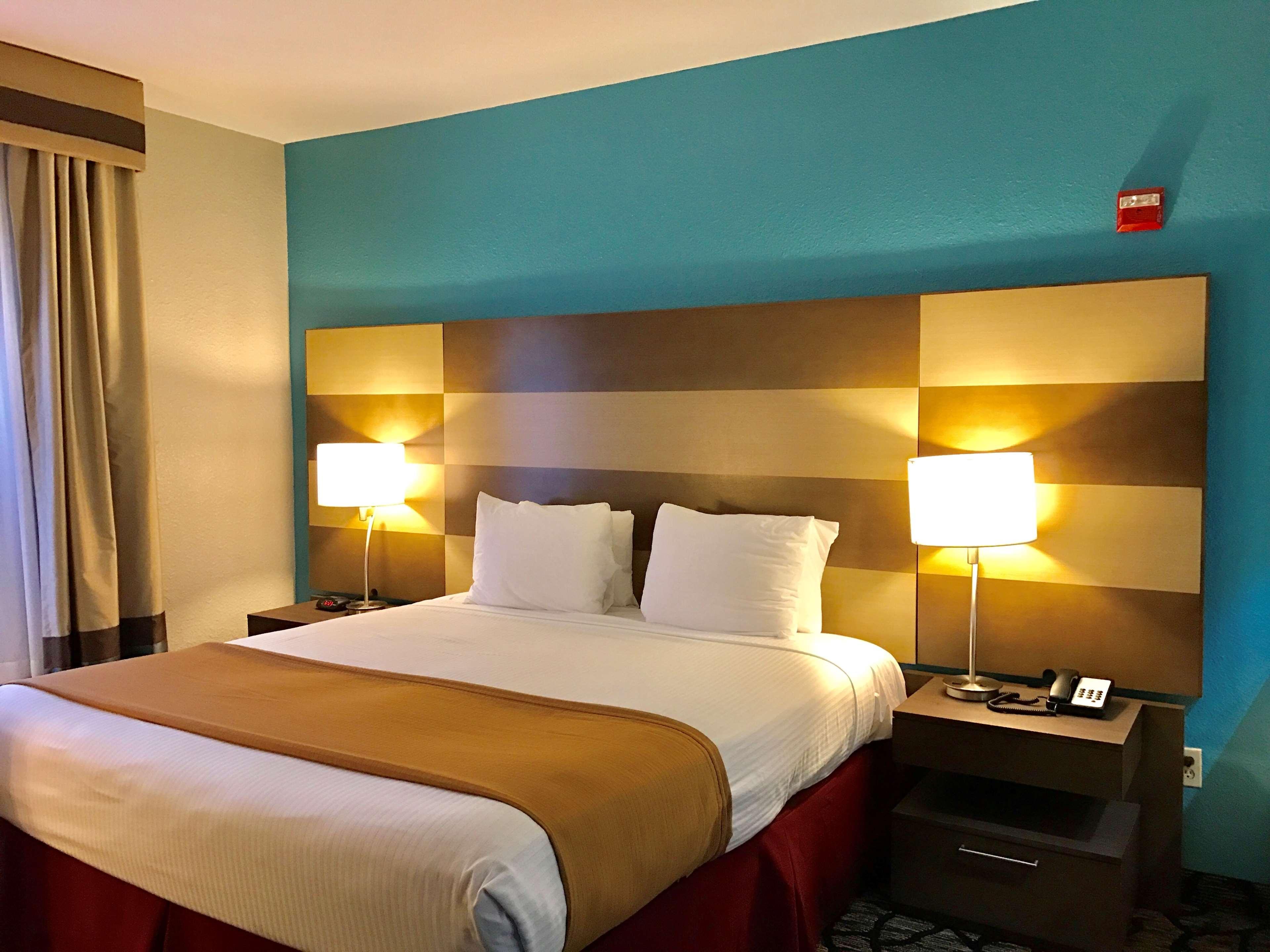 Best Western Executive Inn Seagoville Bagian luar foto
