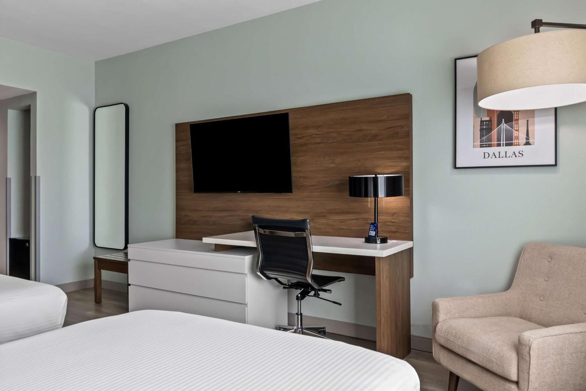 Best Western Executive Inn Seagoville Bagian luar foto