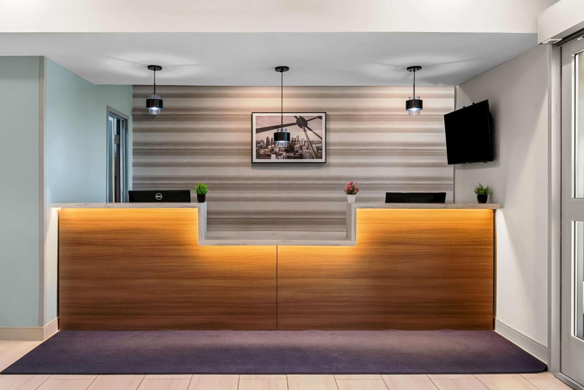 Best Western Executive Inn Seagoville Bagian luar foto
